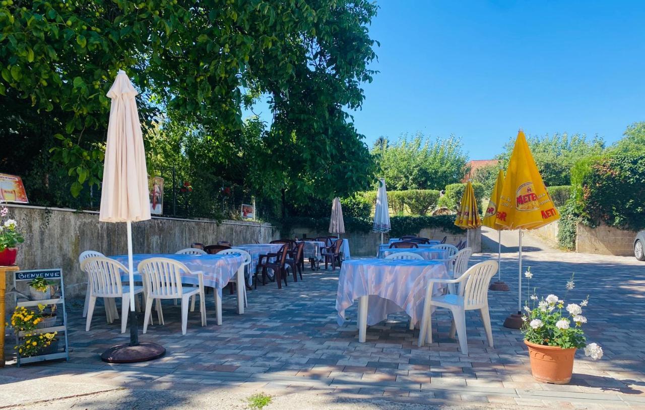 Hotel Restaurant A L'Etoile Мерквиллер-Пешельброн Экстерьер фото